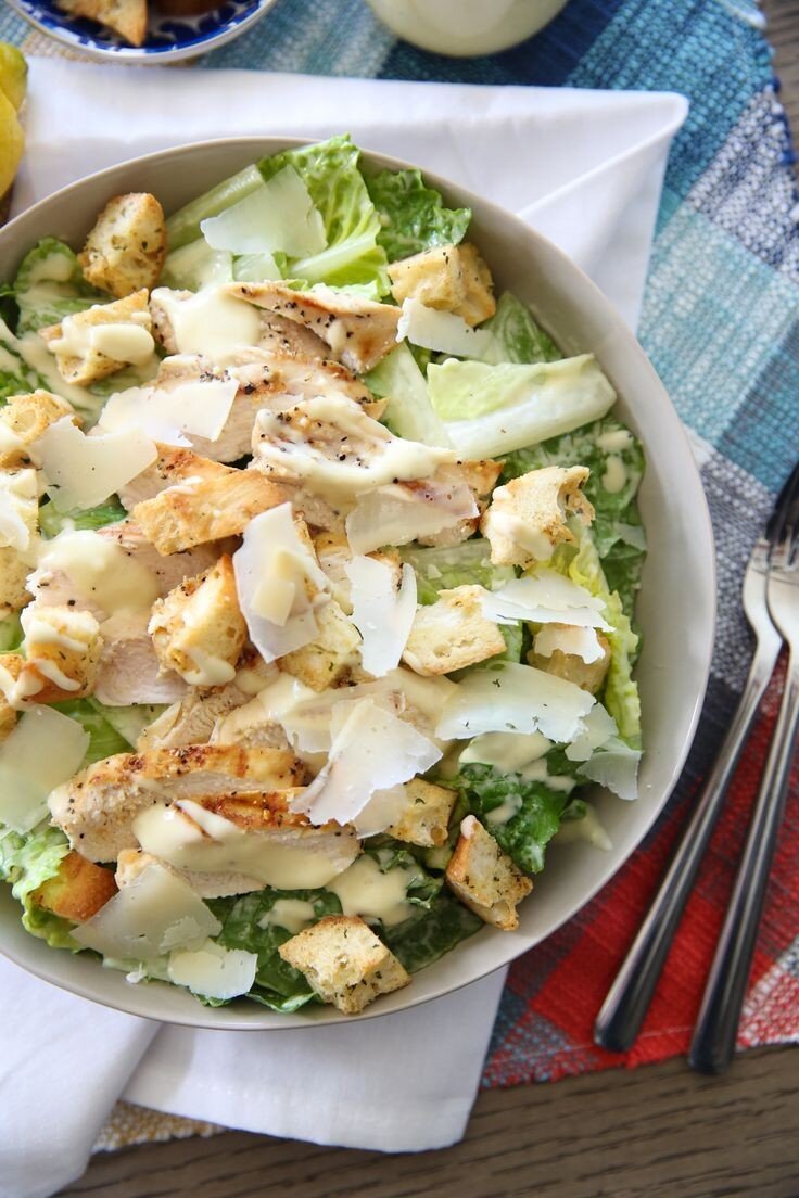 Салат цезарь