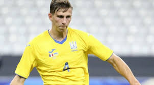 Начинающий свой футбольный путь украинский футболист