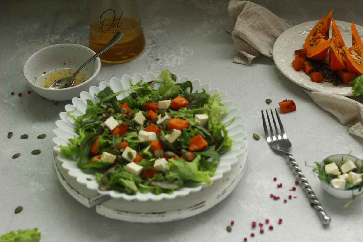 Салат с печеной тыквой и брынзой от Елены @urbanistka_vl