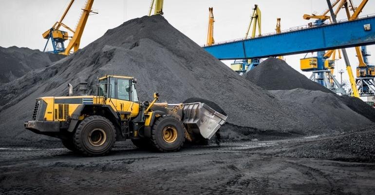 Уголь доставляется в Индию из Индонезии через Южно-Азиатские порты.