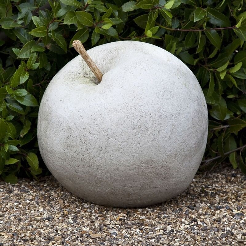 Apple stone. Бетонные фигуры для сада. Бетонный шар для сада. Цементные шары для сада. Фигуры из бетона для сада.