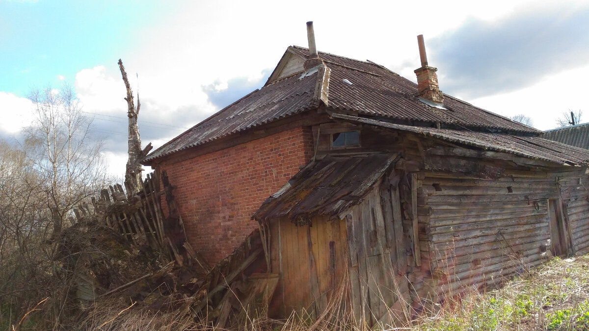 Таким мы увидели наш дом.