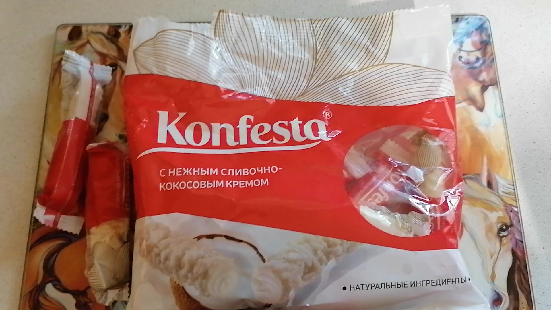 Конфеты Raffaello с цельным миндальным орехом в кокосовой обсыпке, 40 г