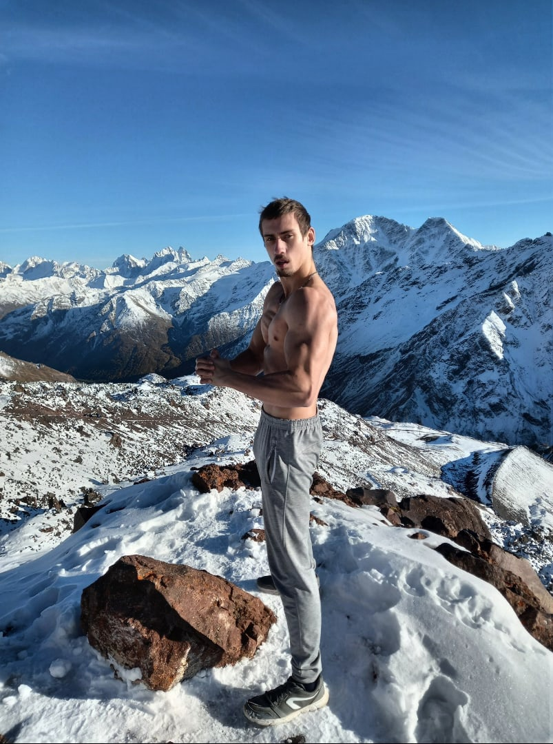 Пробежка высоко в горах, моя тренировка.