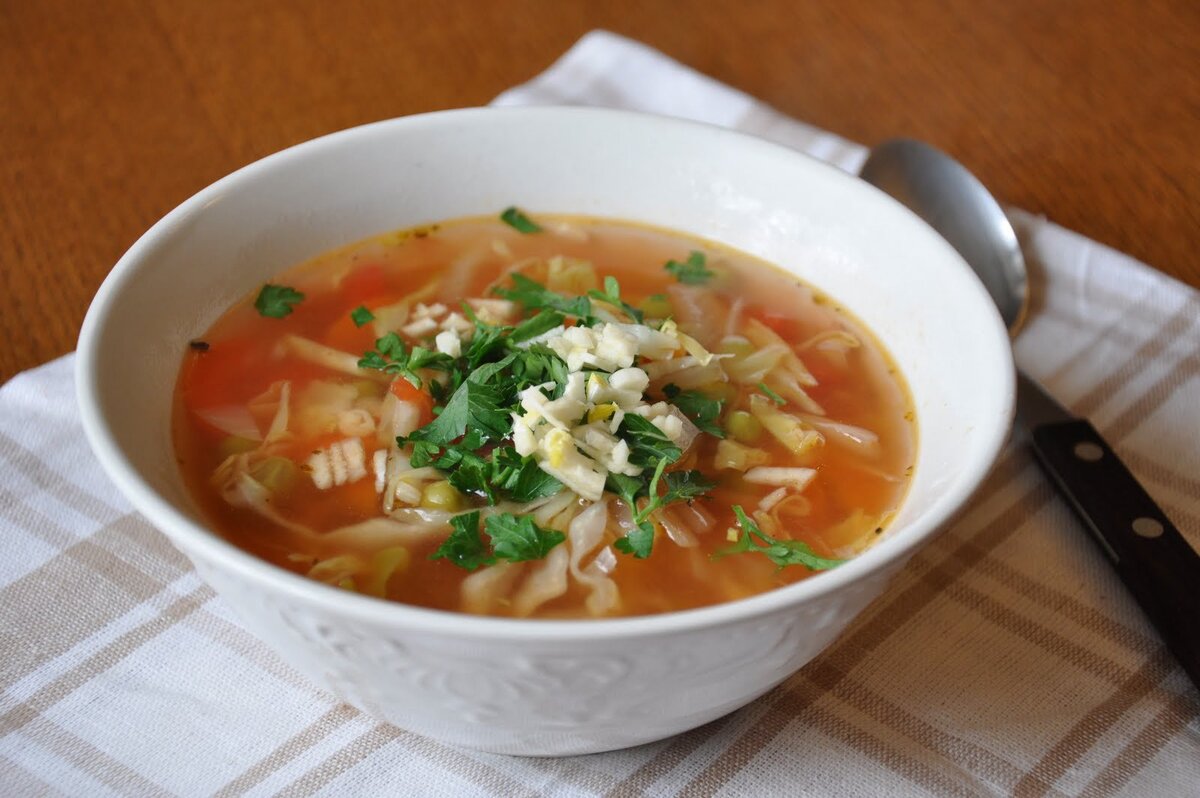 ​Щи из квашеной капусты с фасолью в мультиварке 