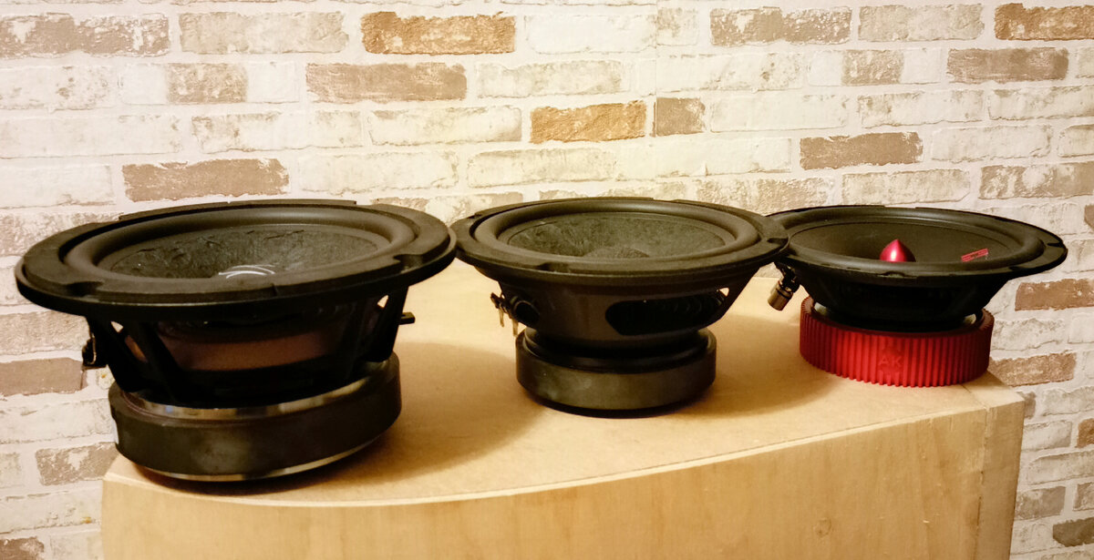 Автозвуковые компоненты для дома Мачете LW65A4 и KINGZ AUDIO TSR65M