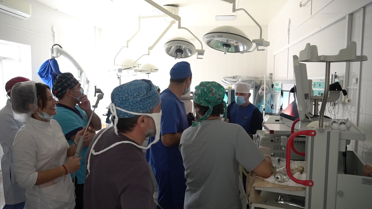 Республиканская больница дагестан. Операция в Махачкале больница. Медицинские работники Дагестана.