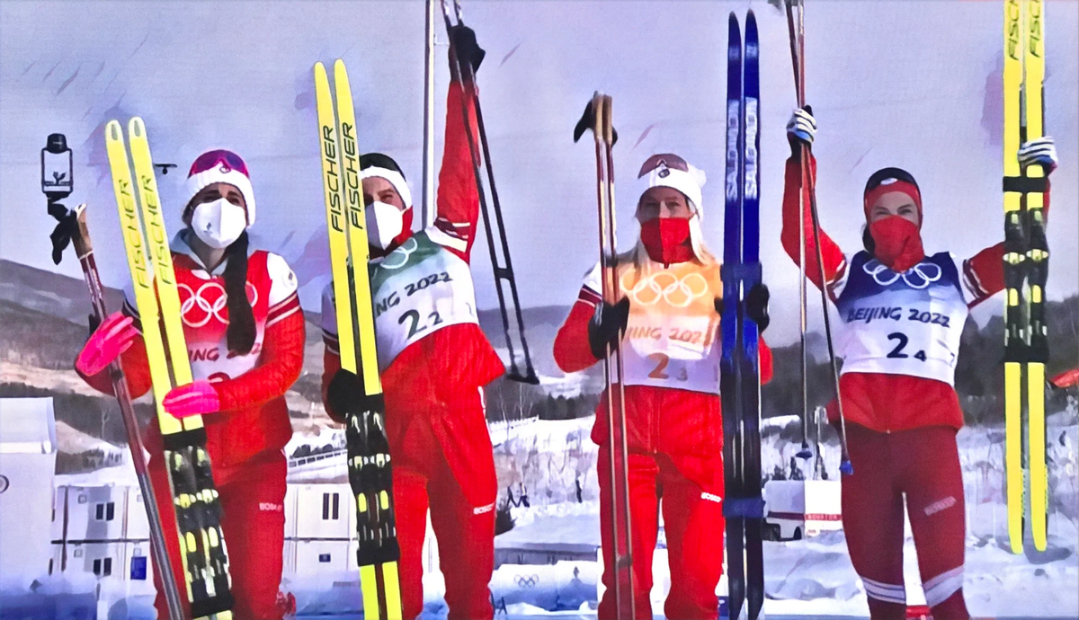 Наши Чемпионы! Видим у кого-какие лыжки