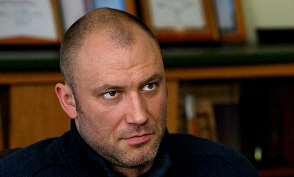 К.Соловьёв в роли главного героя в телесериале «Другой майор Соколов». Фото https://tvpr.ru.