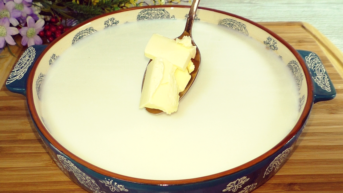 Я просто заливаю пшено с рисом молоком и в духовку, получается каша, как десерт. Сытно, доступно и ну очень вкусно