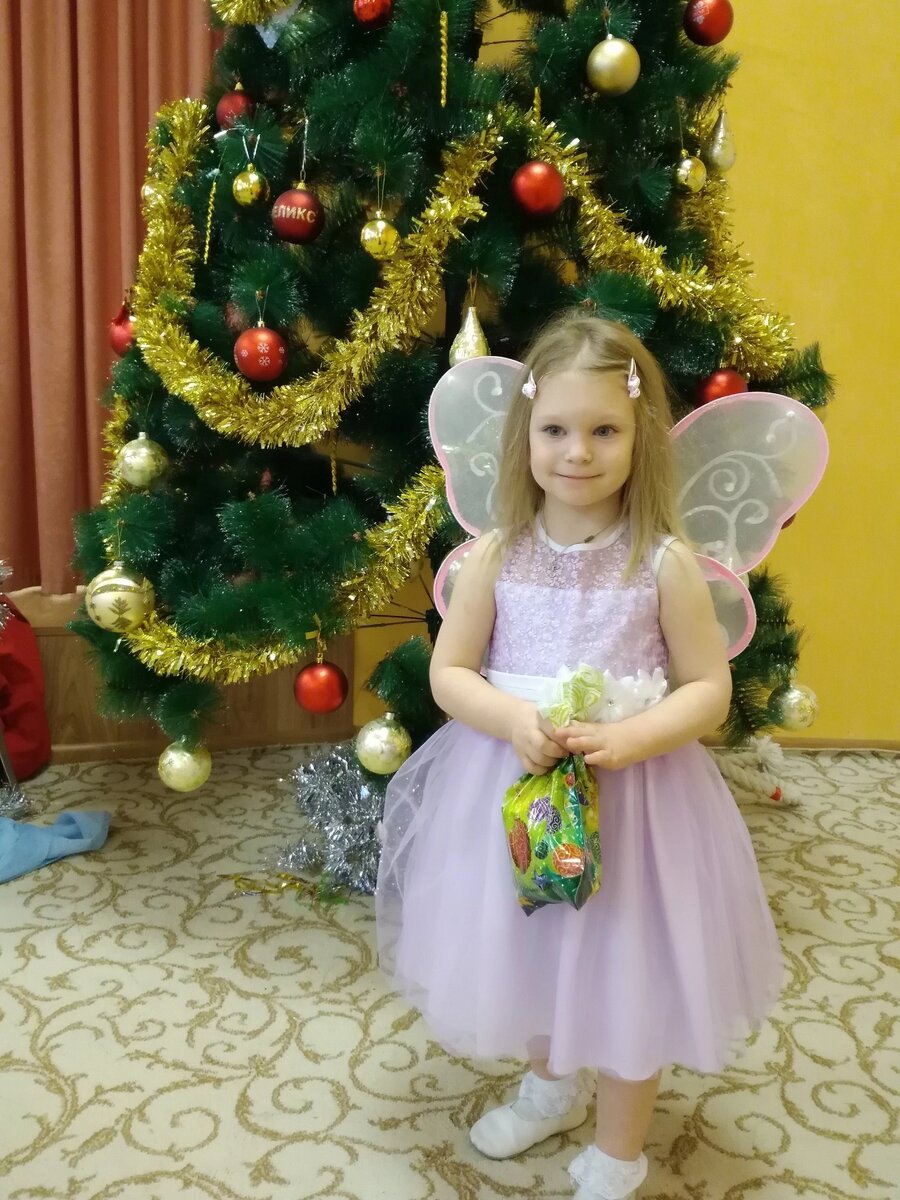 Моя феечка с тем самым пакетиков. 