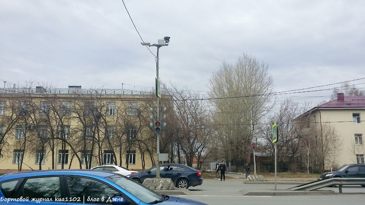 После установки камер на этом участке дороги траффик стал гораздо спокойнее. Автор фотографии kua1102