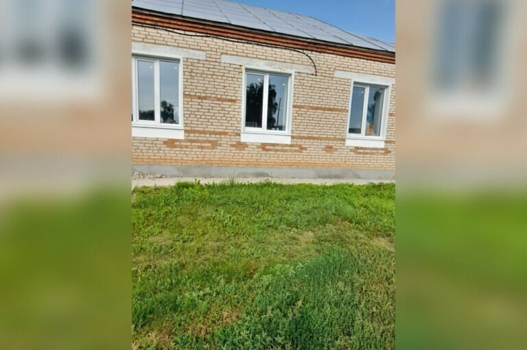    В селе Новоузели Матвеевского района отремонтирован фельдшерско-акушерский пункт Андрей Севостьянов