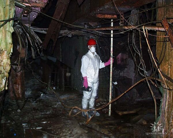 Внутри разрушенного реактора Чернобылськой станции