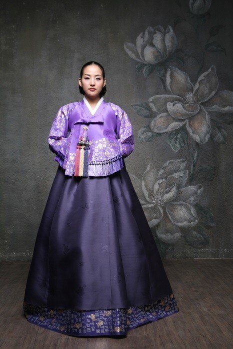 Корейские платья: особенности стиля
