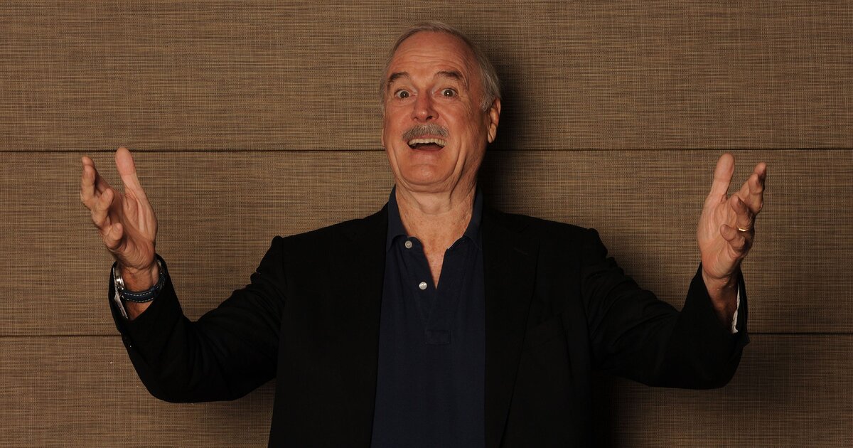  Джон Клиз (@JohnCleese) 