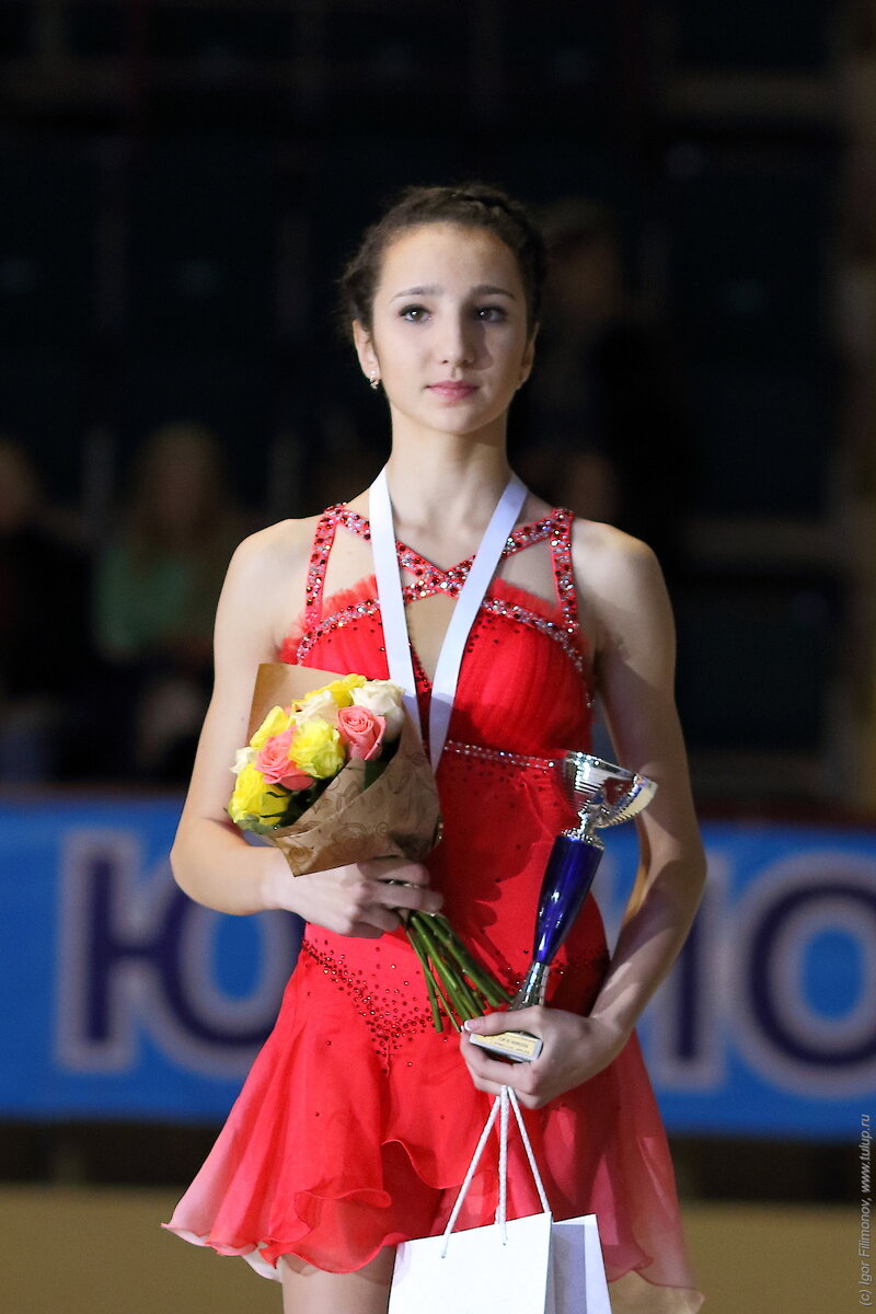 Полина Цурская фигуристка