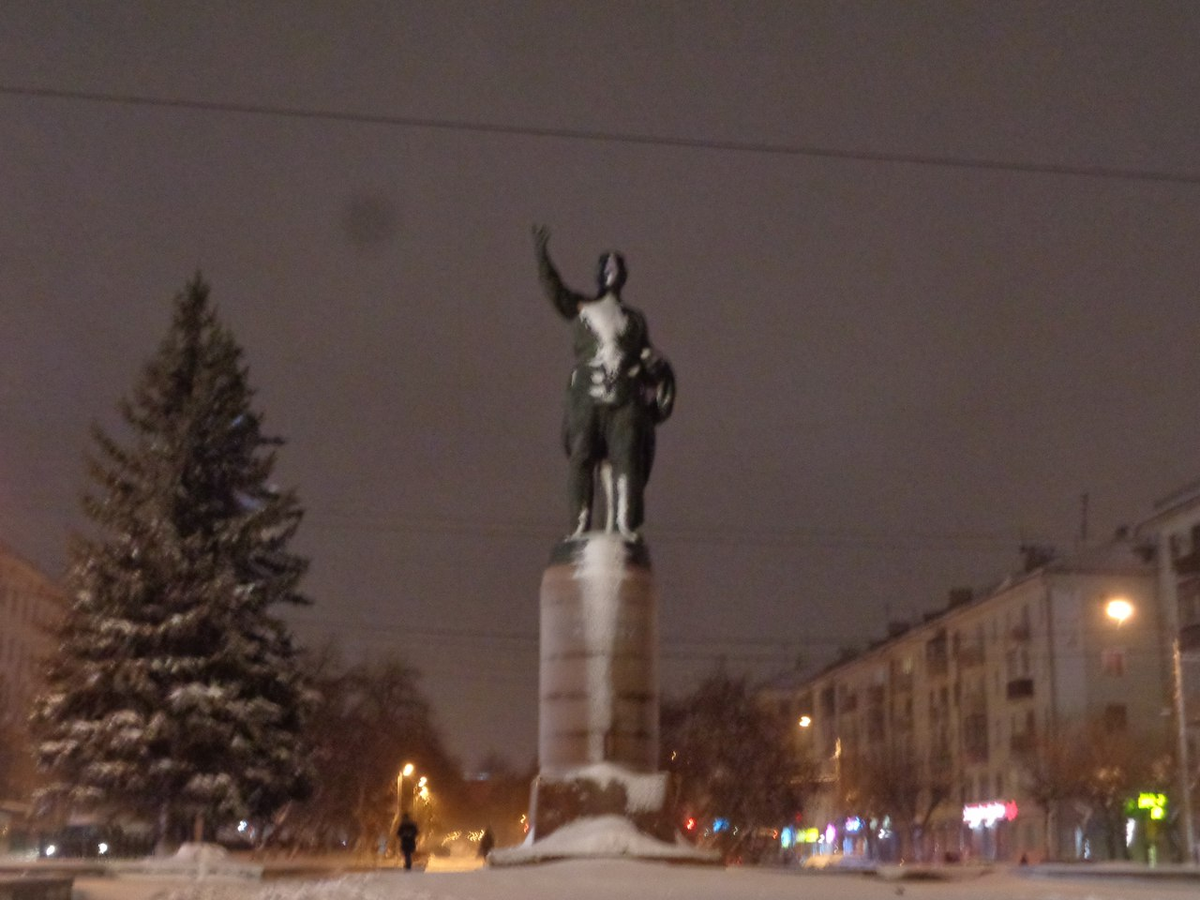 Памятник С.М. Кирову.