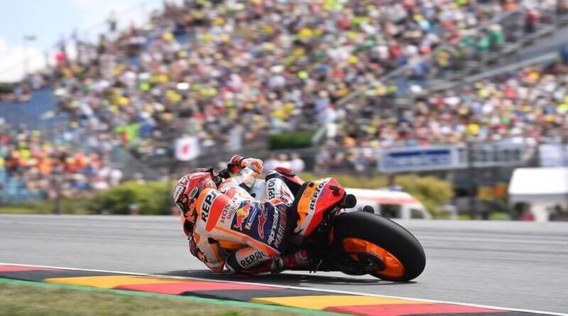 Гоночный уик-энд на трассе «Заксенринг» будет особенным для «Michelin». Фактически, Moto E — чемпионат мира по электрическим байкам, для которого французский производитель шин является единственным поставщиком — дебютирует в Германии на этапе Moto GP.