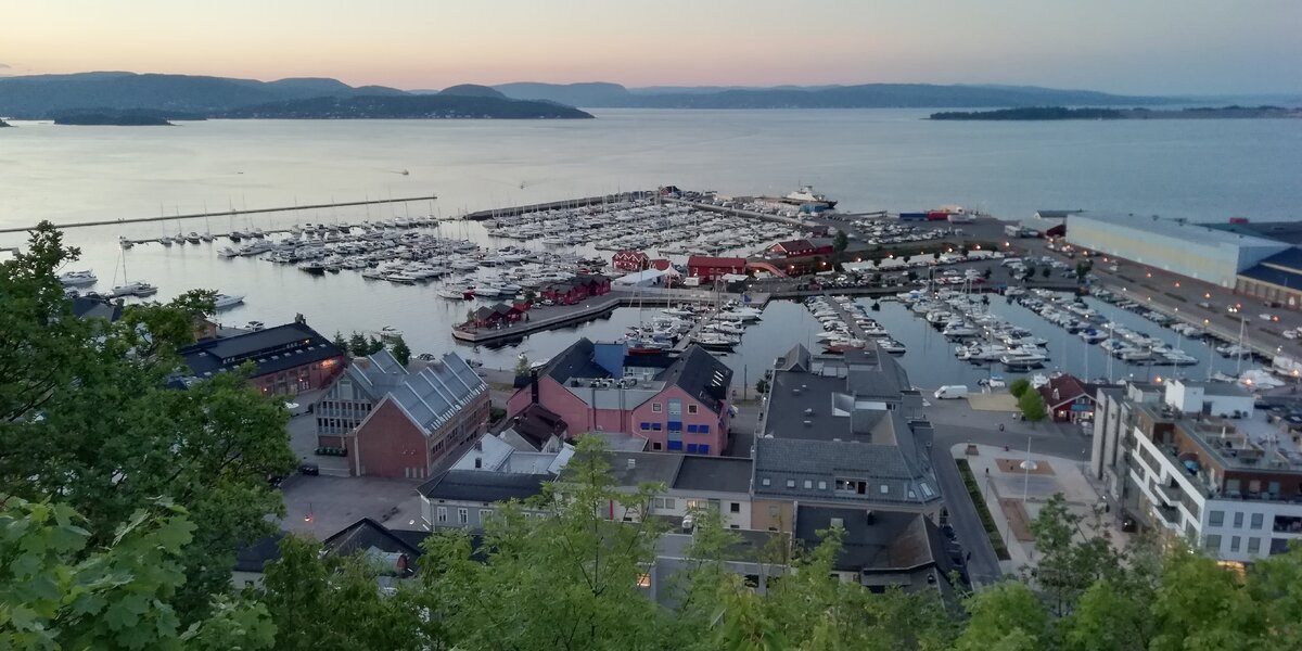 Старт с марины городка Holmestrand, Norway