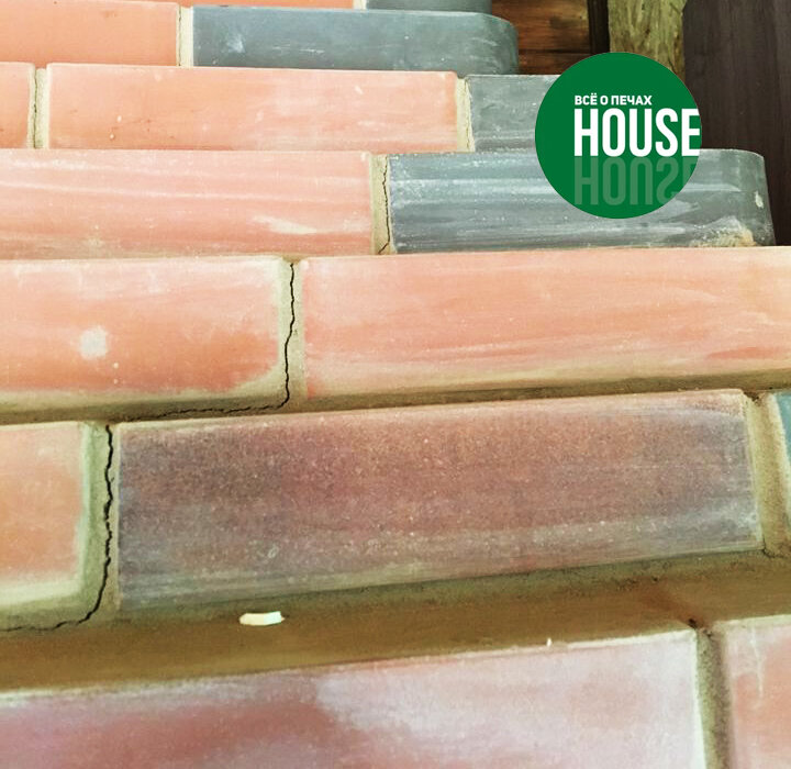 Трещина от конструкции.