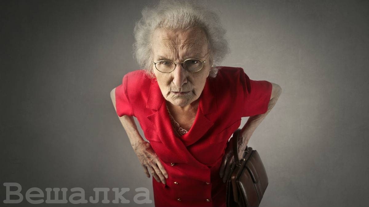 Приставучая хозяйка квартиры