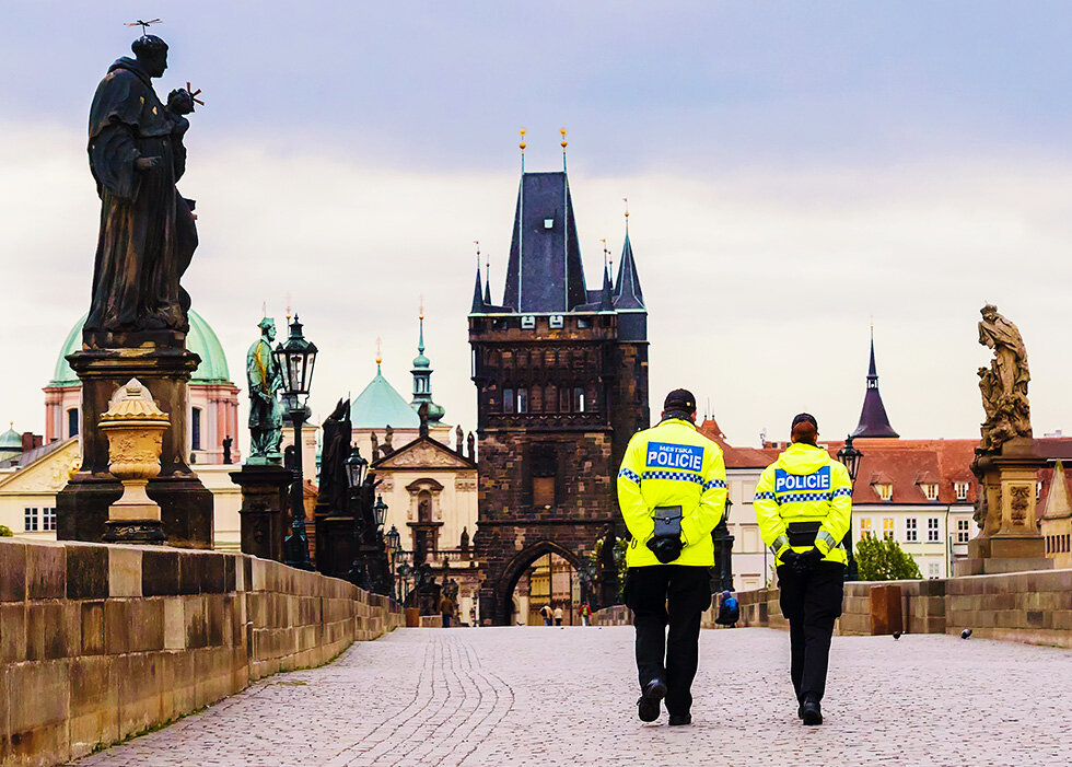 Полиция в Праге