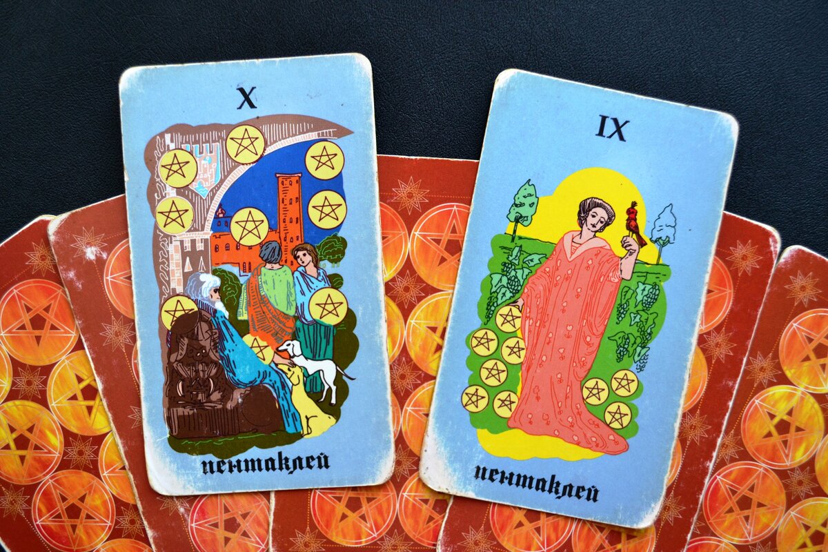 Карта любви в таро на заставку. Аркан влюбленные таро уэйта. Карты притягивающие любовь. Карта таро для привлечения любви. Карты притягивающие любовь.