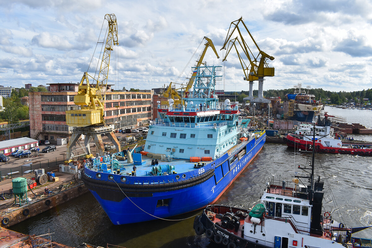 Строй судов. Aker Arc 124, "Обь". Портовый ледокол «Обь» (проект «Aker Arc 124»). Ледокол Обь проекта Aker Arc 124. Выборгский судостроительный завод ледокол.