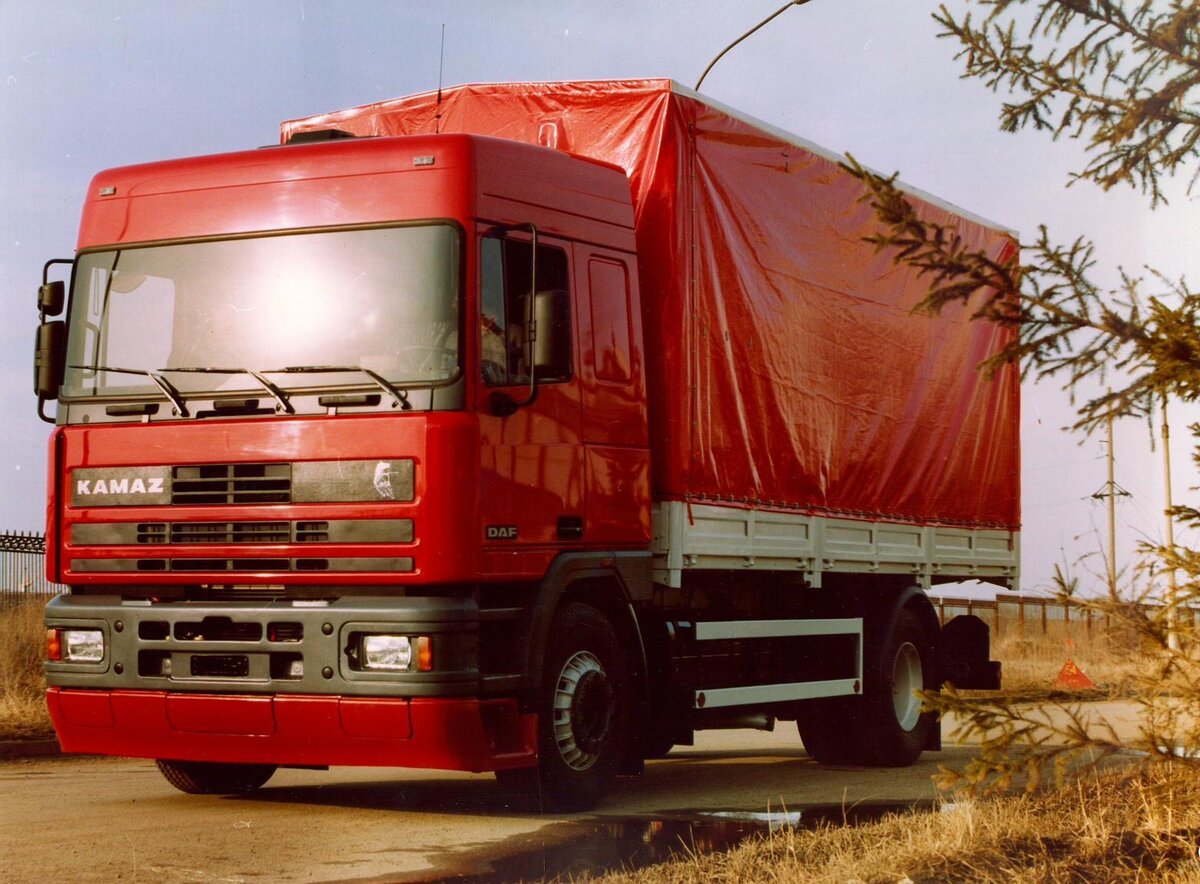 Грузовики пермский край. КАМАЗ 5360. КАМАЗ 5360 самосвал. КАМАЗ С кабиной DAF (1994-1996). КАМАЗ 5360 С кабиной Даф.