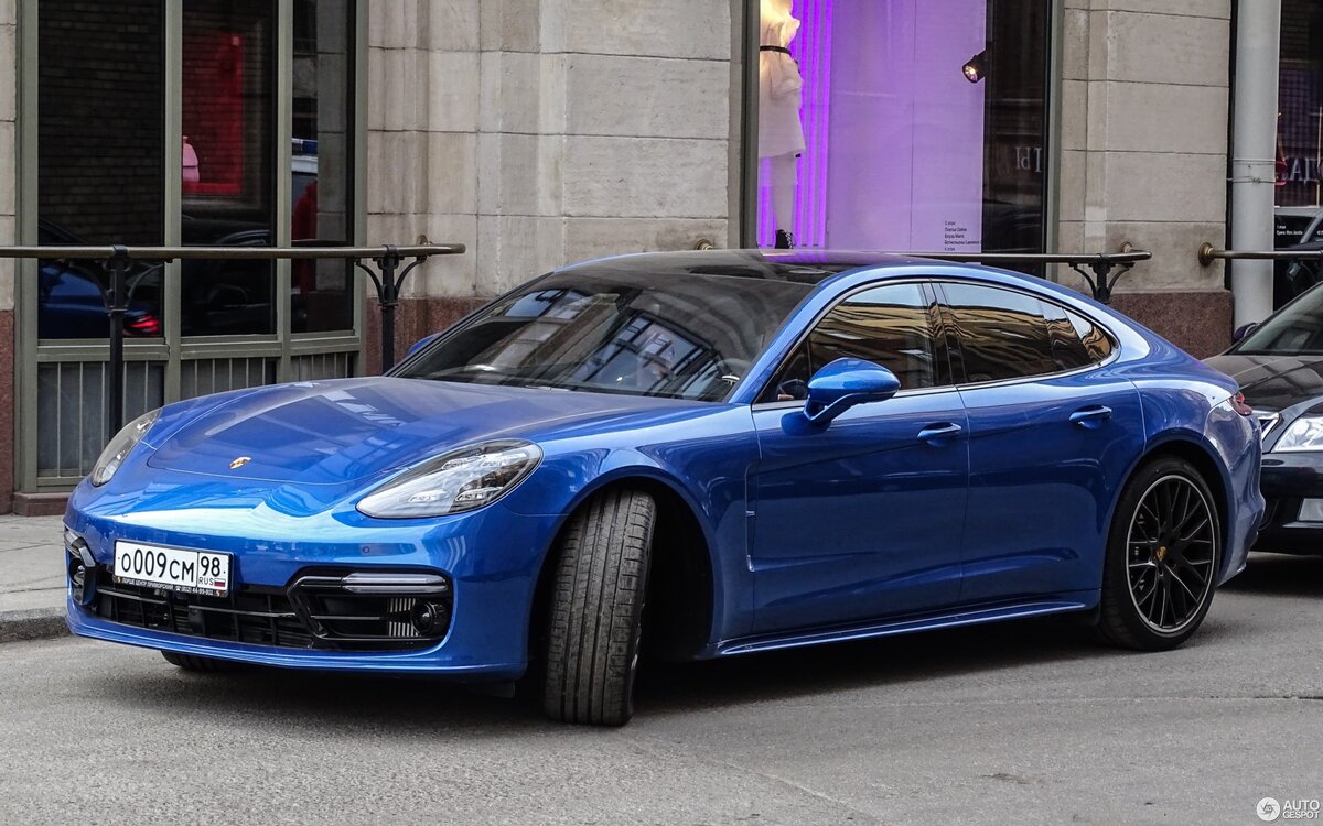  Porsche 971 Panamera Turbo