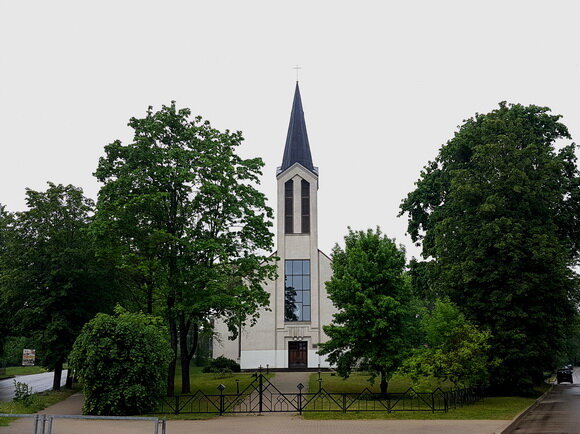 Католическая церковь Святого Мейнарда в Огре (Латвия)