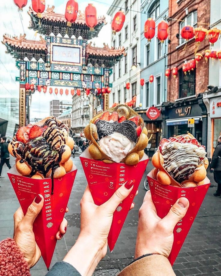 Такое точно не стоит есть до тренировки)