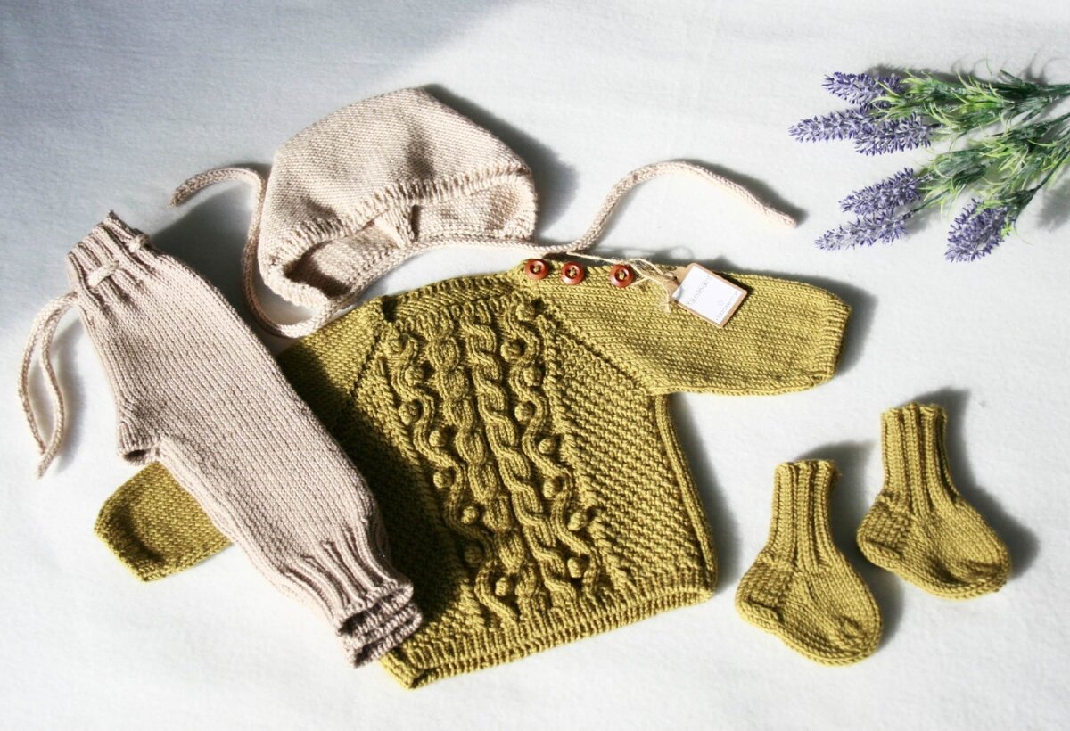 Комплект для новорожденного малыша из мериносовой шерсти