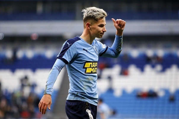 Полузащитник Антон Зиньковский.