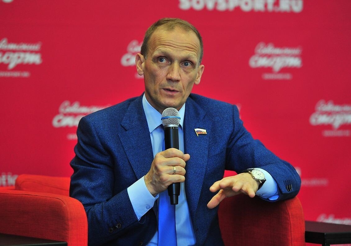 В последнее время к Владимиру Драчеву появляется много вопросов