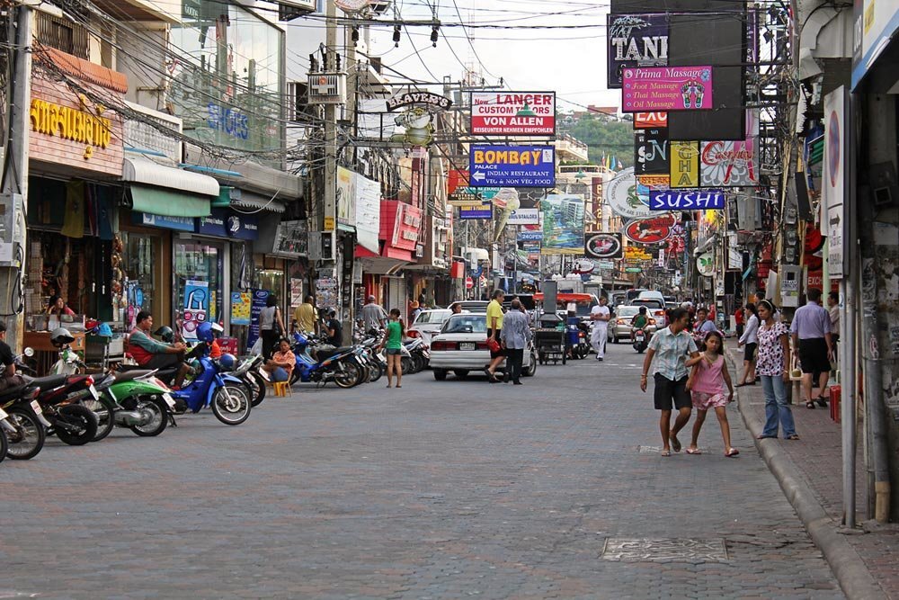 Улицы в таиланде. Тайланд Паттайя улицы. Тайланд Walking Street. Тайланд улица Джомтьен. Центральная улица Паттайи.