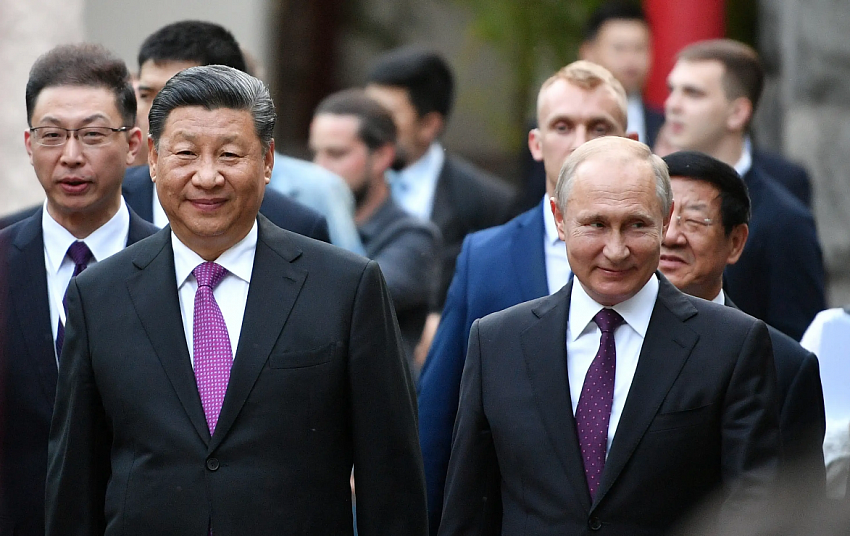  Председатель КНР Си Цзиньпин и президент России Владимир Путин.
Фото: insider.com