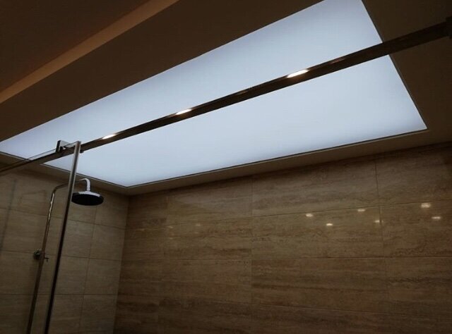 Сияющий потолок Черутти Aurora можно использовать и в ванных