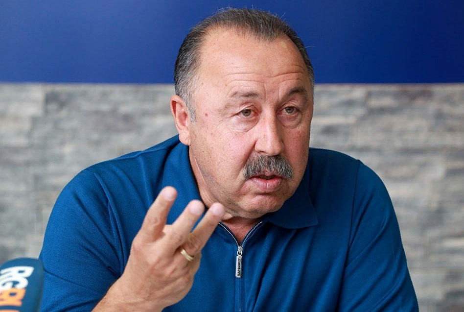 Валерий Газзаев