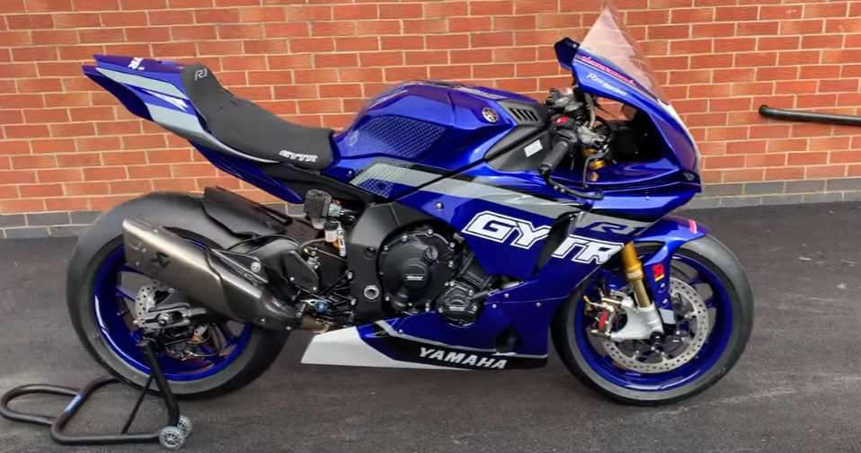 Yamaha YZF r400