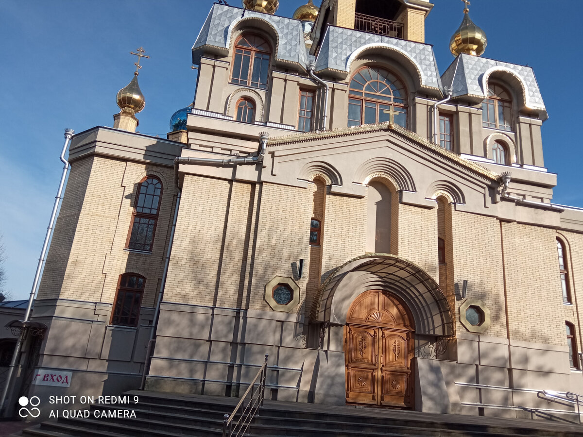 Храм Святого Пантелеимона в Ессентуках — место, где помогает вера и  становится легче | Блогерство на пенсии | Дзен