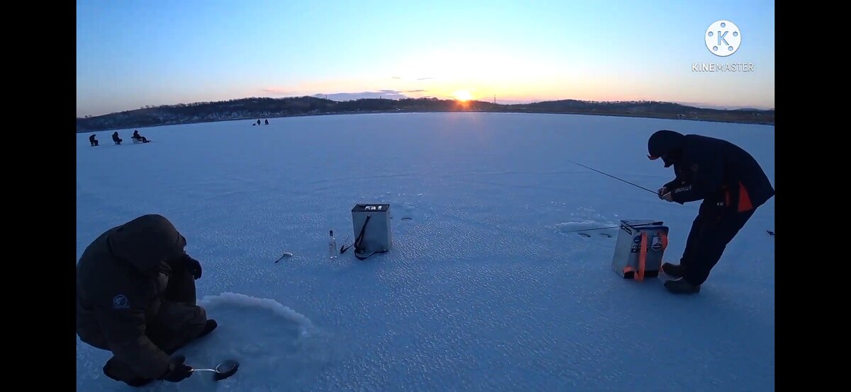 Утро на льду.