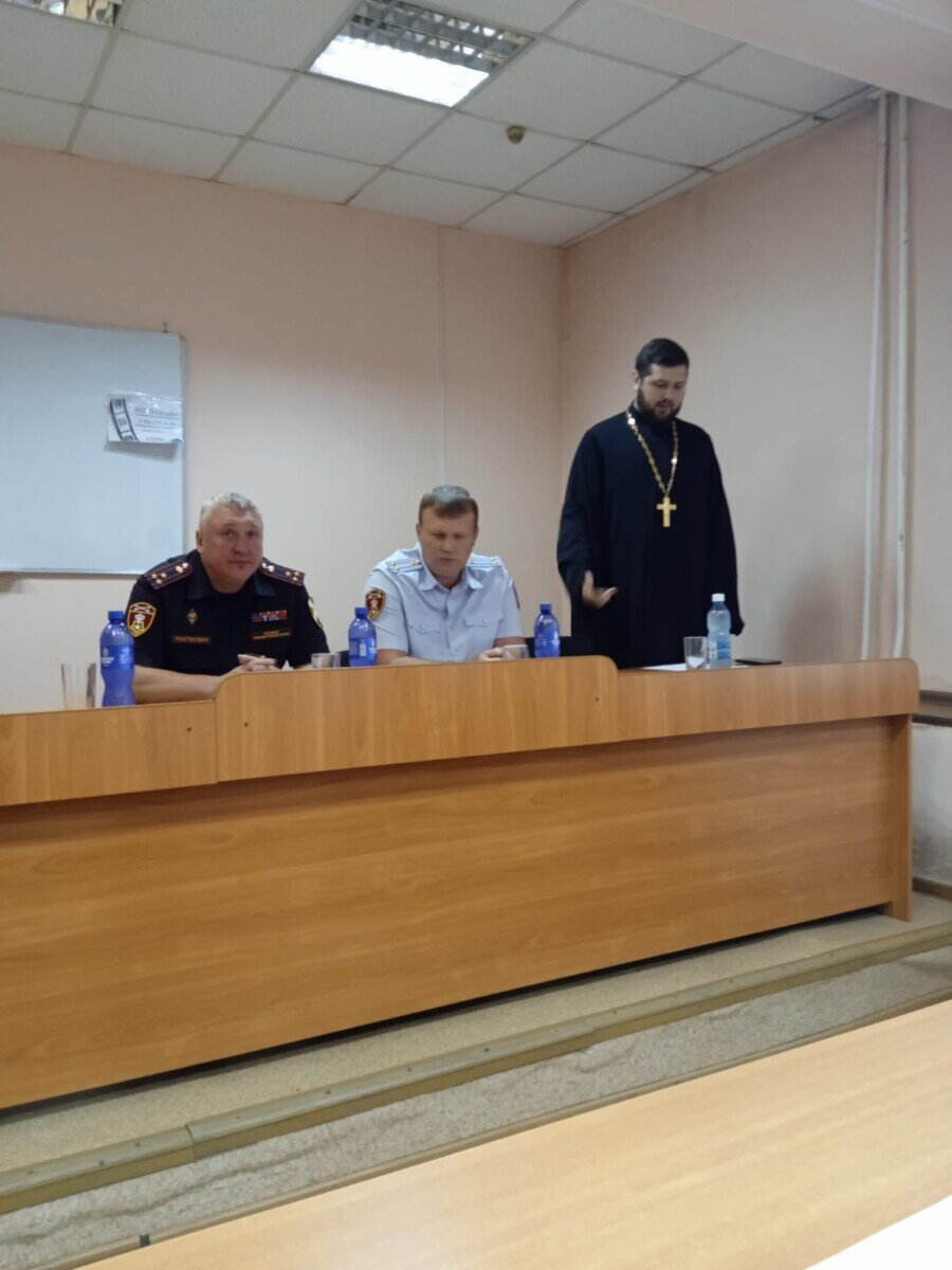 
17 июня 2022 года в Управлении вневедомственной охраны войск  национальной гвардии Российской Федерации по Кемеровской области в г.  Новокузнецке состоялось совещание по итогам работы за полгода.