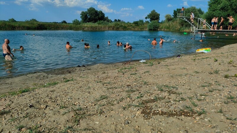 Вот такой у нас платный пляж