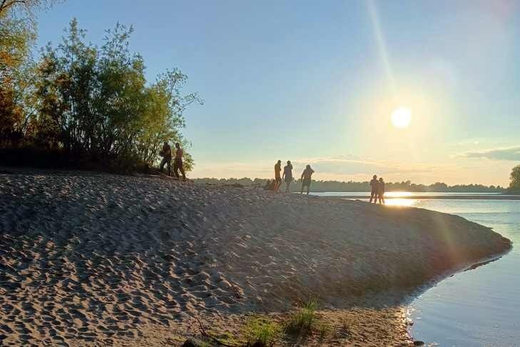    Трагедия произошла на реке Обь в поселке Красный Яр. Фото предоставлено ГУ МЧС России по Новосибирской области