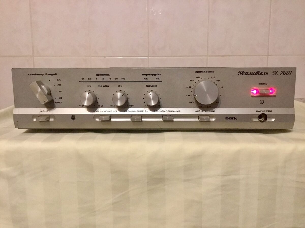 По мне так над его дизайном особо не работали. Точнее не дорабатывали имеющийся. Разве что самую малость)