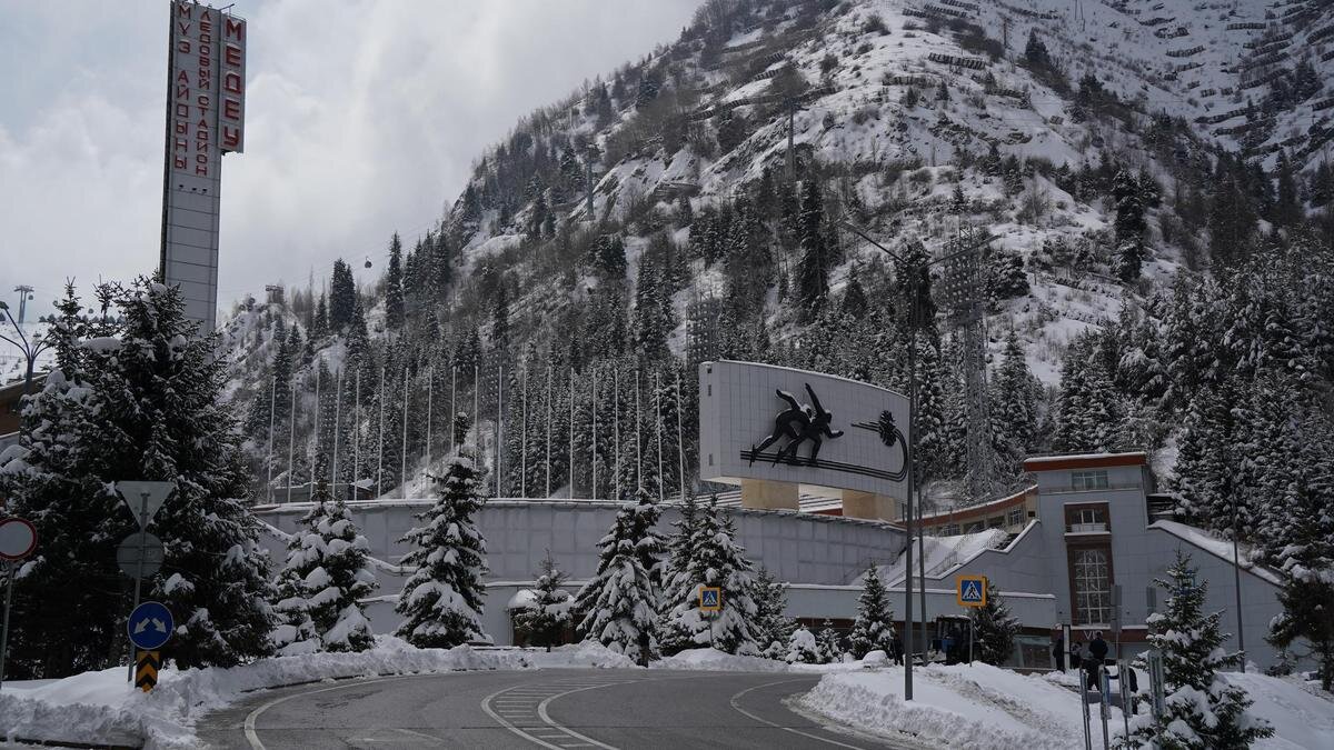    Высокогорный каток "Медеу":NUR.KZ / Владимир Третьяков