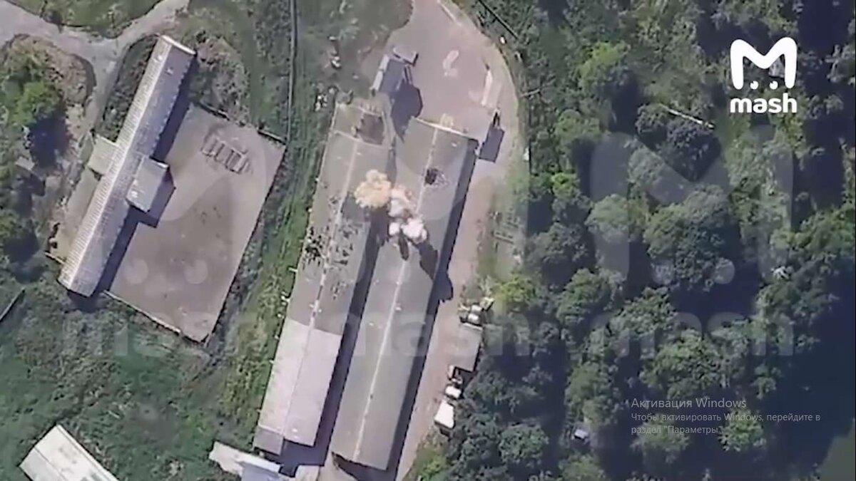    В соседней с Брянщиной Сумской области погранцы и военные уничтожили крупнейший склад ВСУ — Mash avchernov