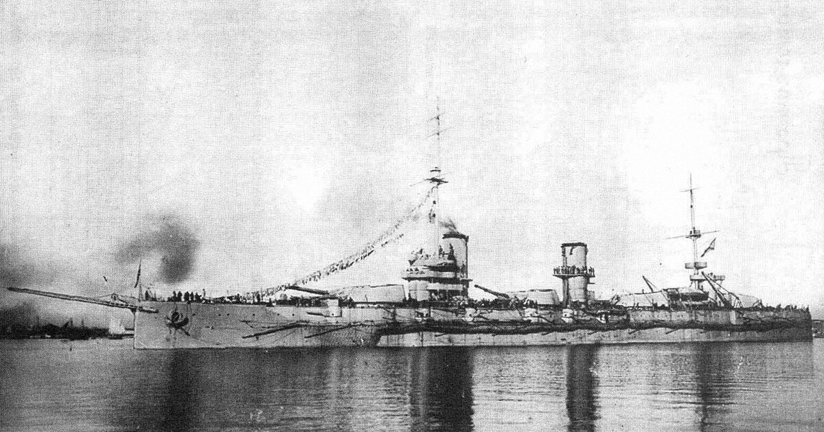 Fig. 01. 1916 Россия,  Чёрное море, дредноут «Императрица Екатерина Великая».